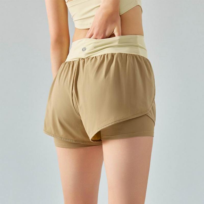 Lululemon Women's Shorts 375